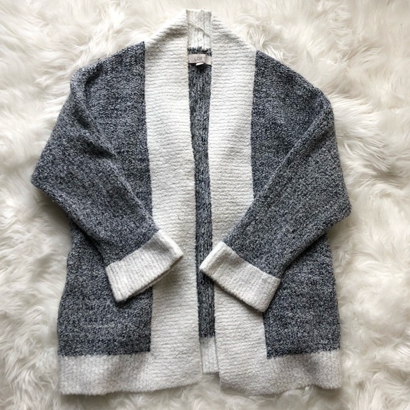 LOFT Sweaters - LOFT SWEATER CARDIGAN